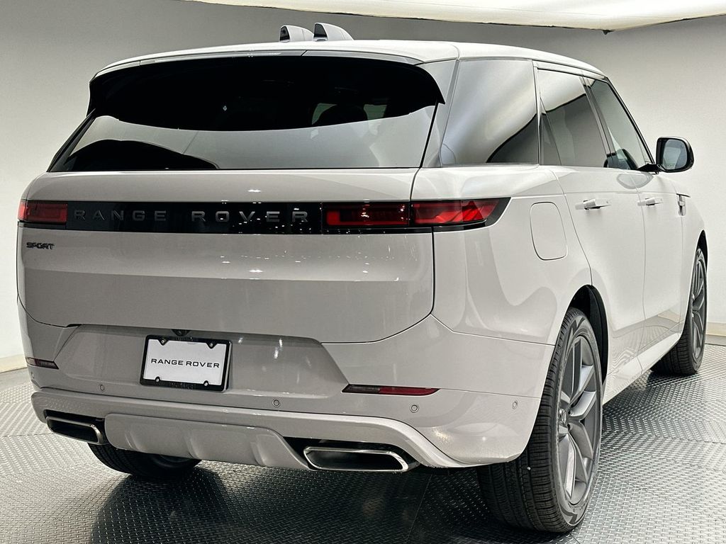 2025 Land Rover Range Rover Sport SE photo 2