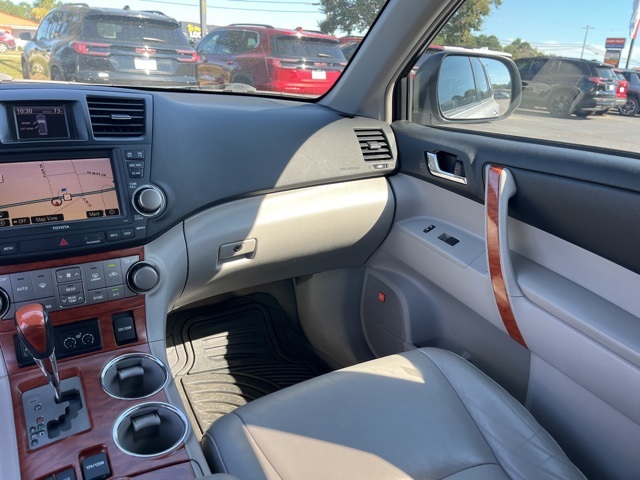 2010 Toyota Highlander Limited photo 17