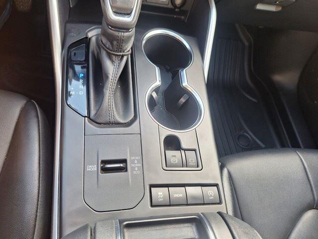 2022 Toyota Highlander XLE photo 18