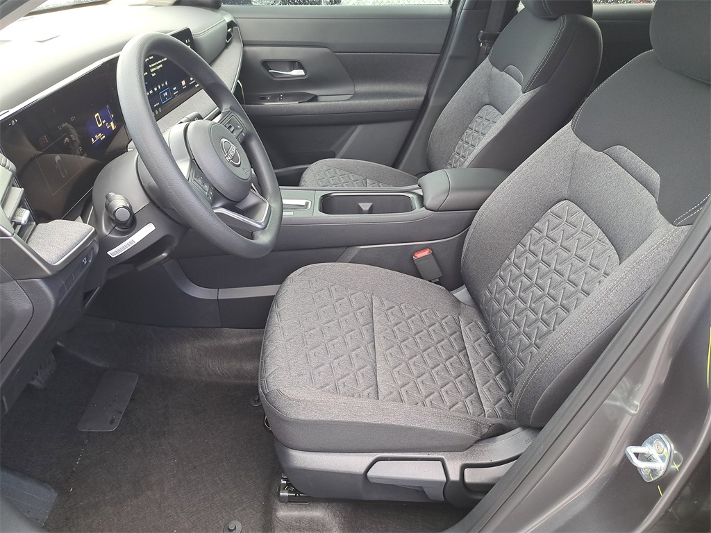 2026 Nissan Kicks SV photo 19