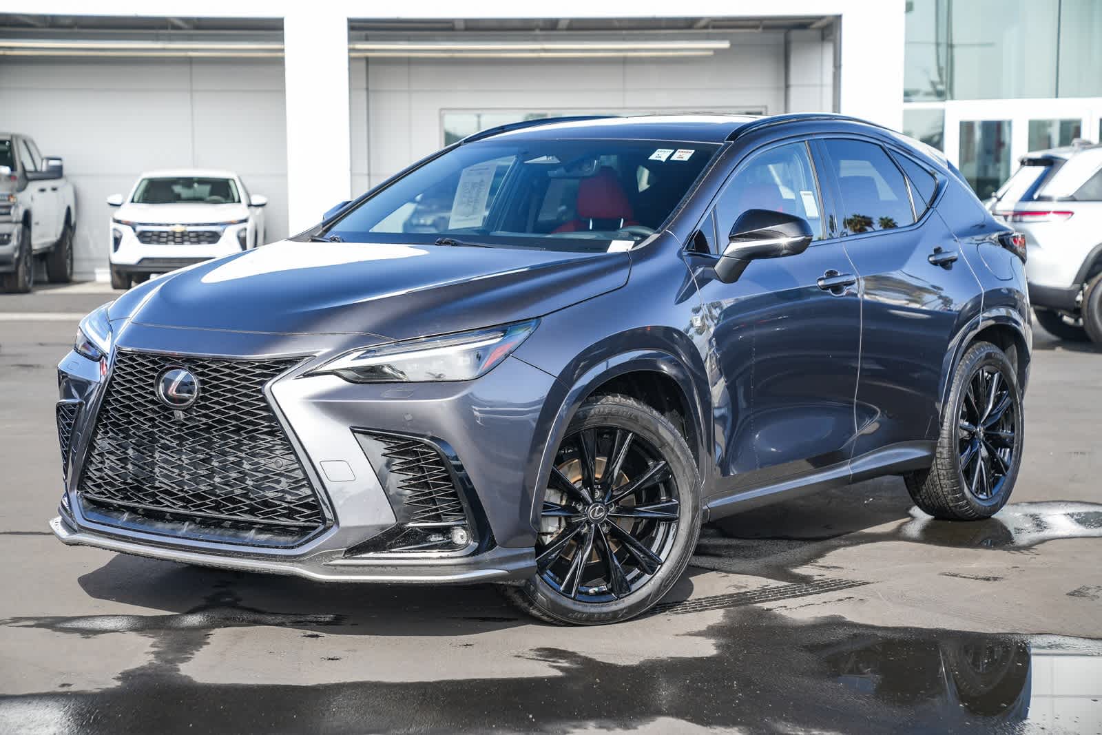 2022 Lexus NX PHEV 450h+'s photo