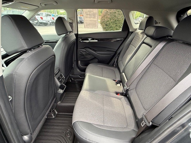 2024 Kia Seltos X-Line photo 12