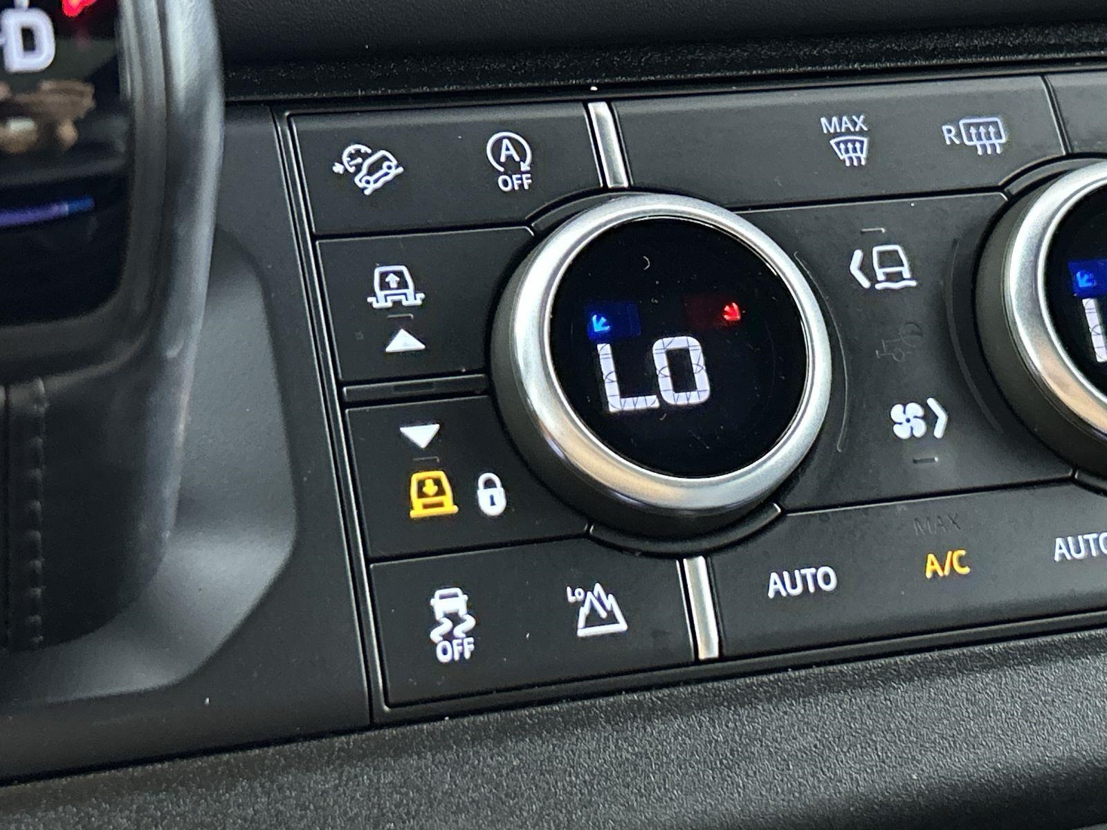2021 Land Rover Defender 110 photo 19