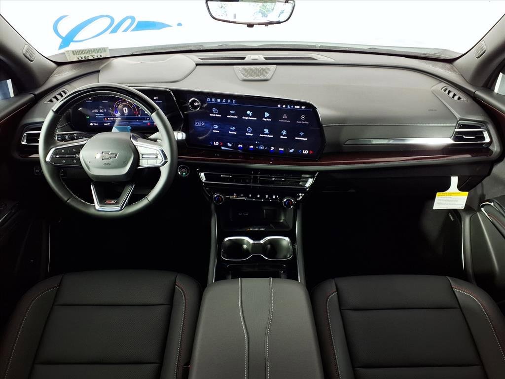 2026 Chevrolet Traverse Z71 photo 3