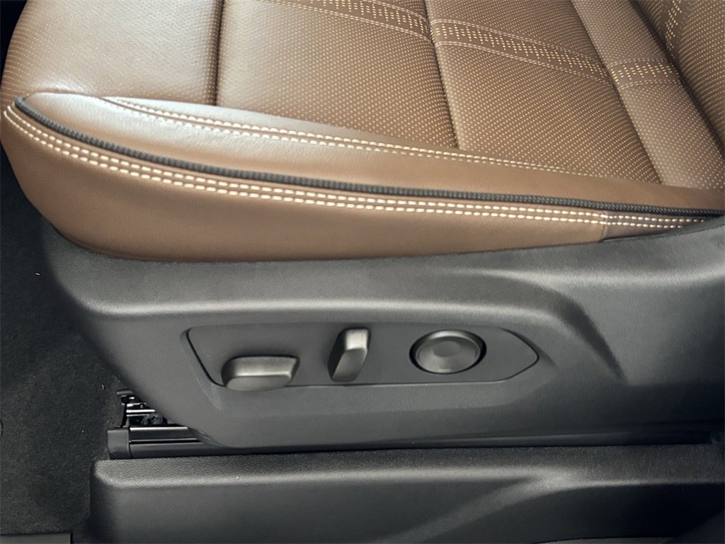 2026 Chevrolet Tahoe High Country photo 13