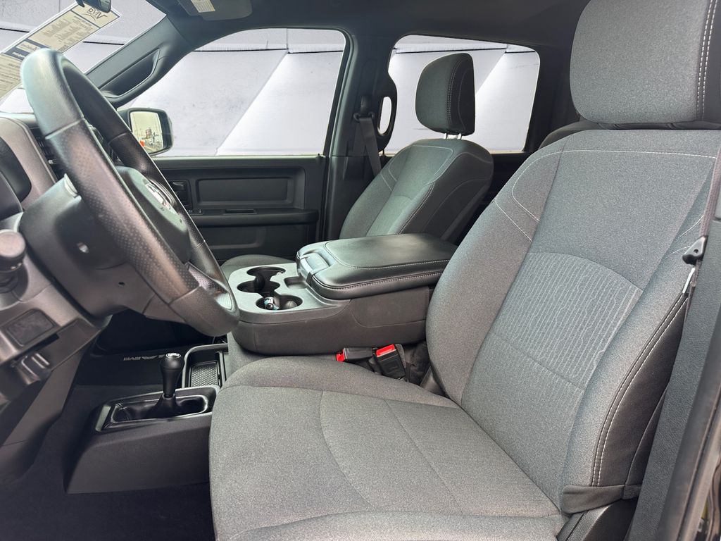 2022 Ram 2500 Tradesman photo 8