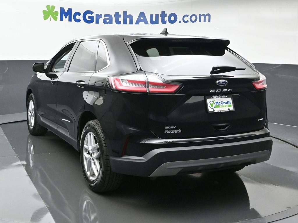 2022 Ford Edge SEL photo 19