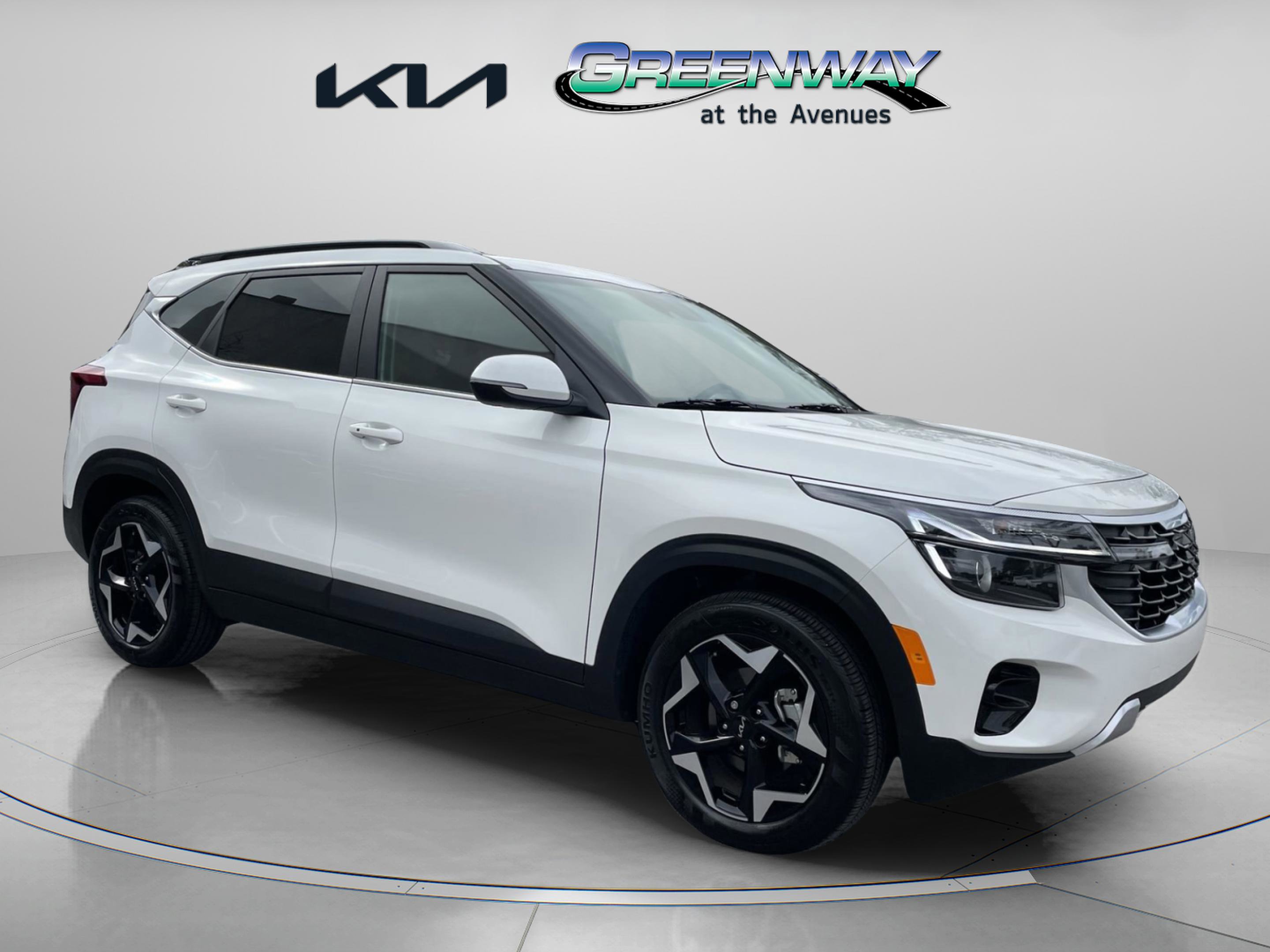 2025 Kia Seltos EX's photo