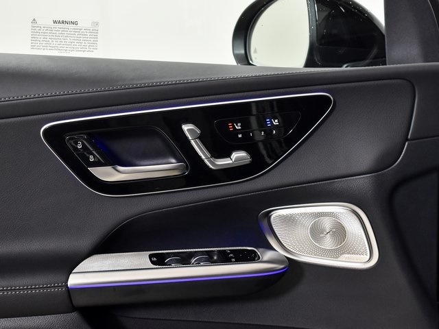2026 Mercedes Benz GLC 300 photo 9