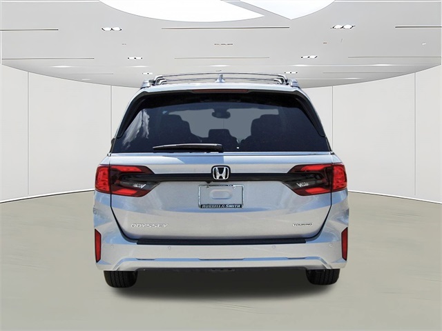 2026 Honda Odyssey Touring photo 4