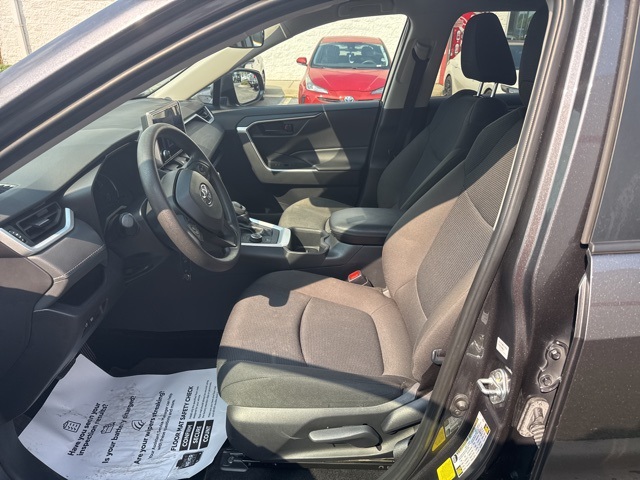 2024 Toyota RAV4 Hybrid LE photo 20