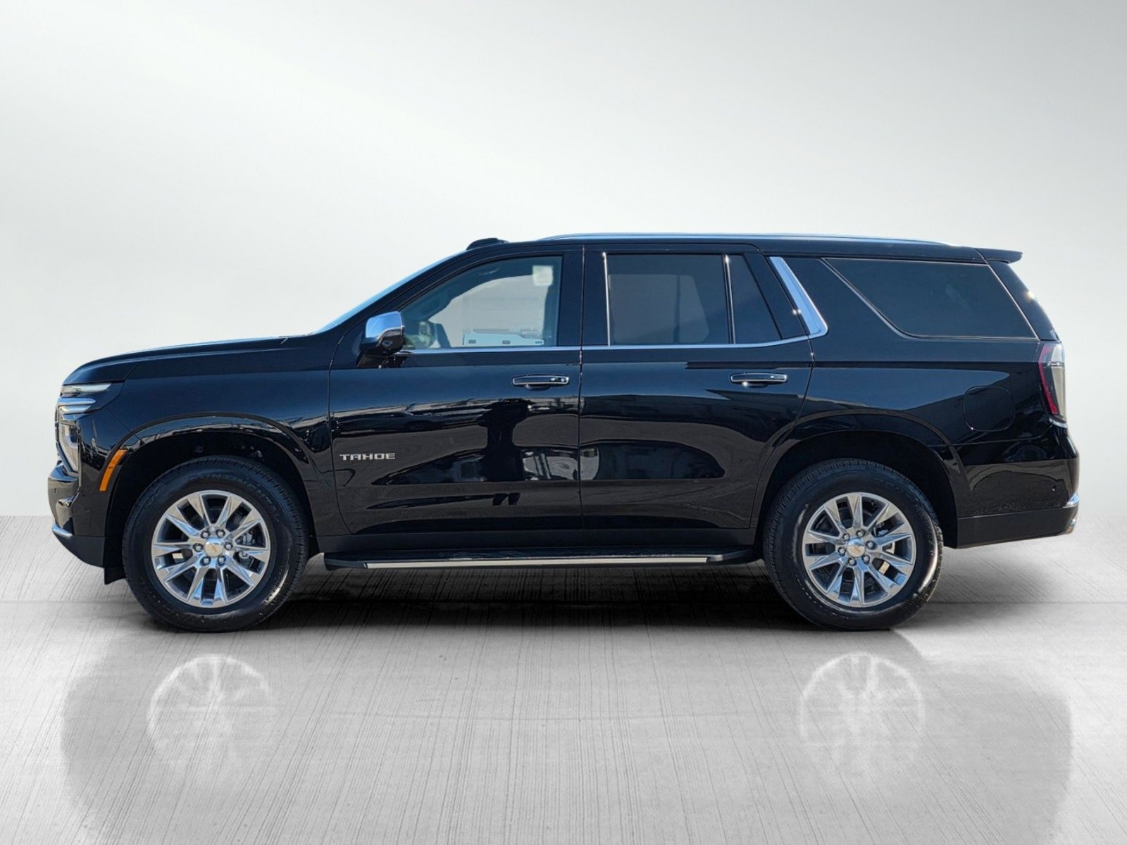 2026 Chevrolet Tahoe Premier photo 4