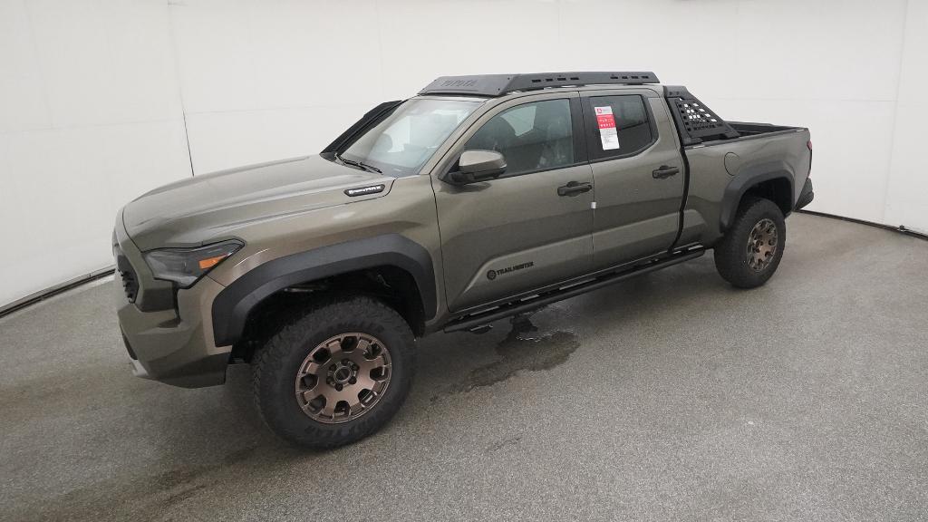 2025 Toyota Tacoma Trailhunter's photo
