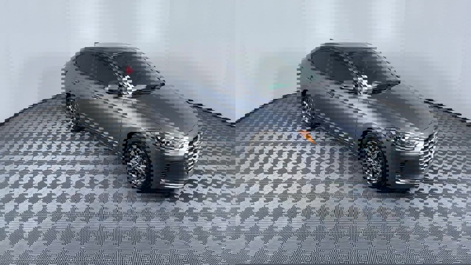 5NPD84LF7JH268937