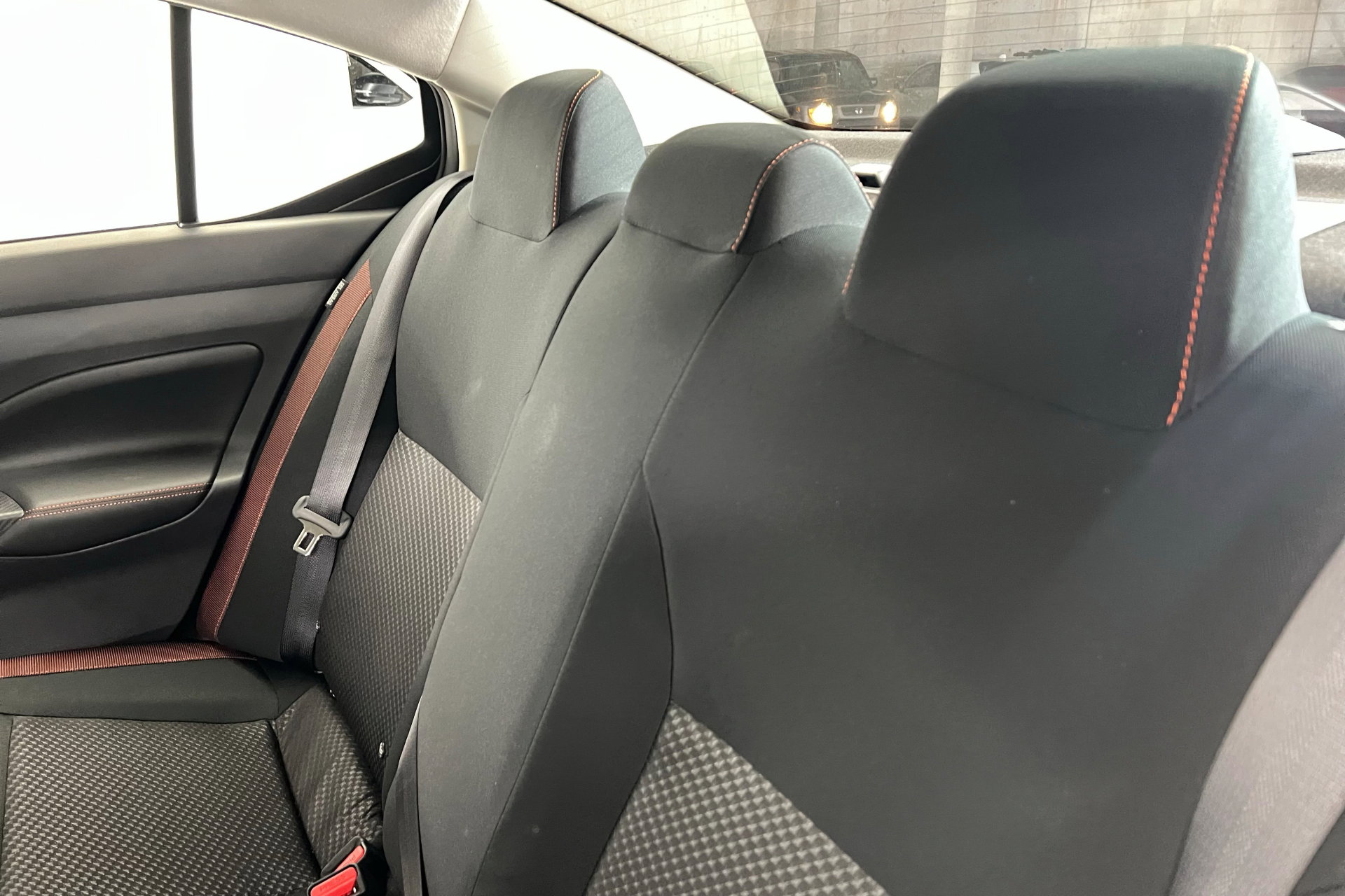 2025 Nissan Versa SR photo 18