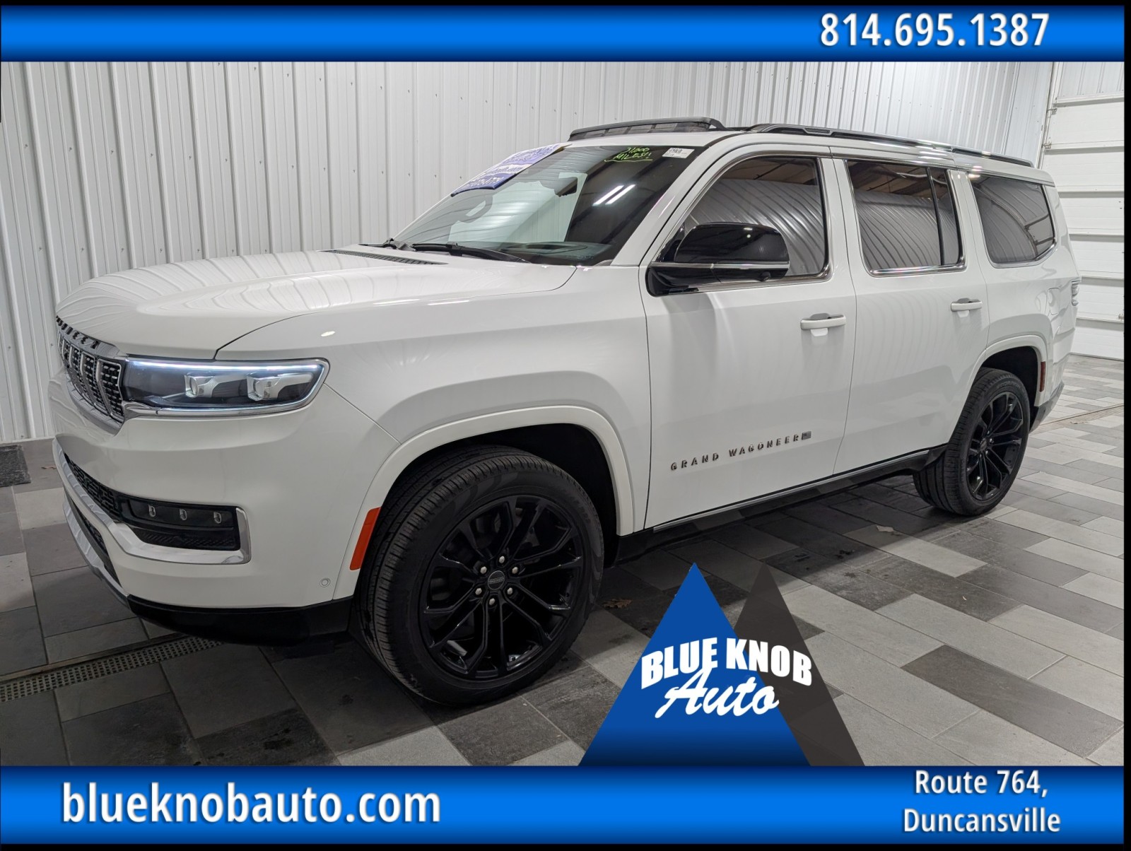 2023 Jeep Grand Wagoneer Series III's photo