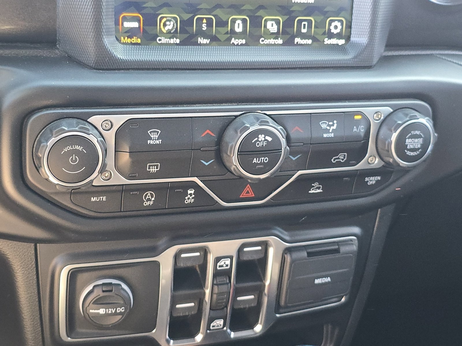 2022 Jeep Gladiator Altitude photo 30