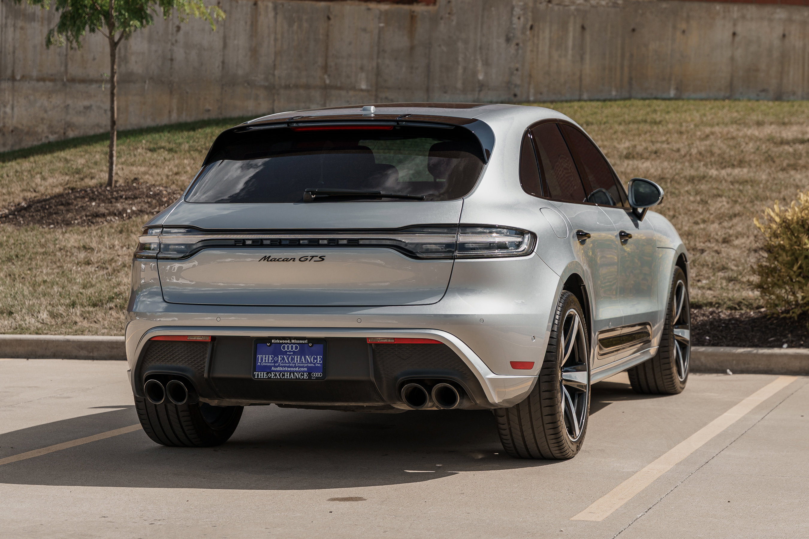 2022 Porsche Macan GTS photo 4
