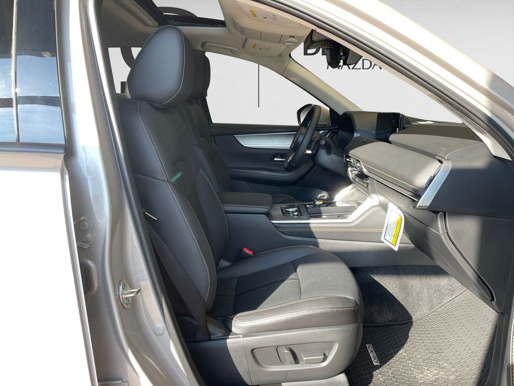 2025 Mazda CX-90 Preferred photo 12