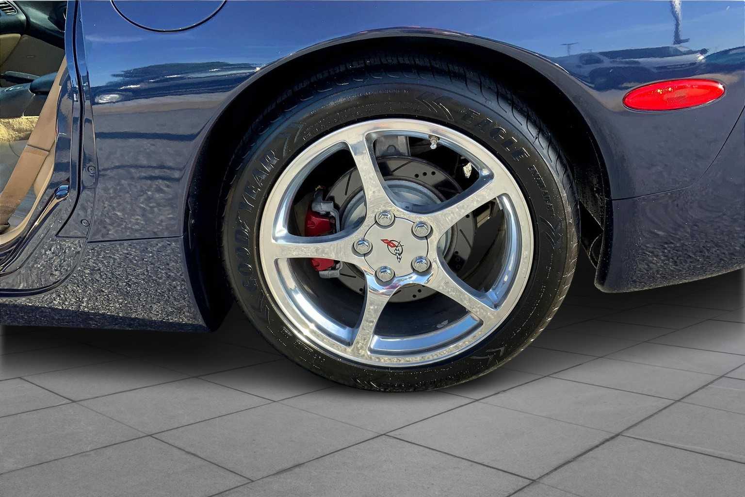 2000 Chevrolet Corvette photo 9
