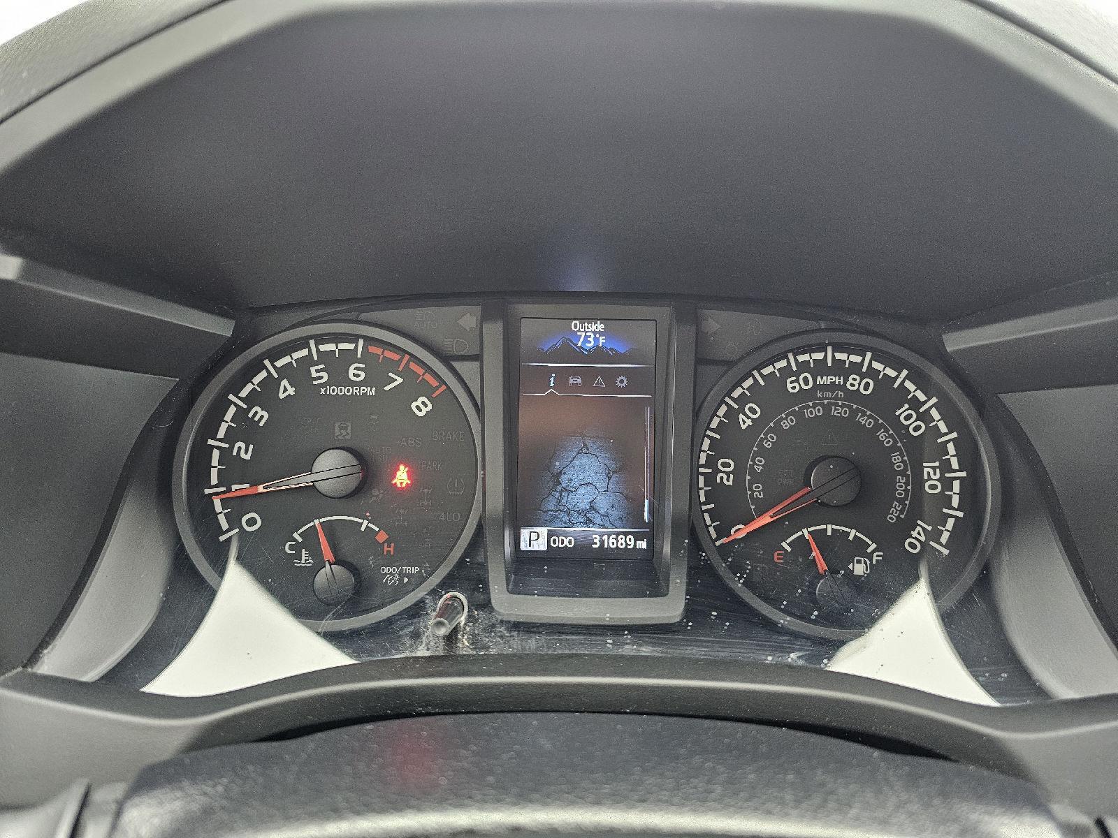 2022 Toyota Tacoma SR photo 12