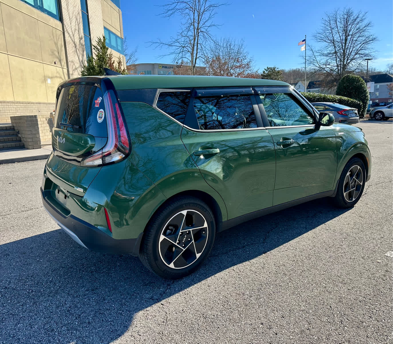 2023 Kia Soul EX photo 2