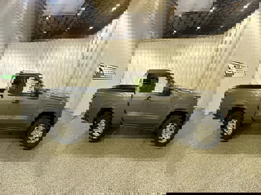 2026 Nissan Frontier King Cab S photo 4