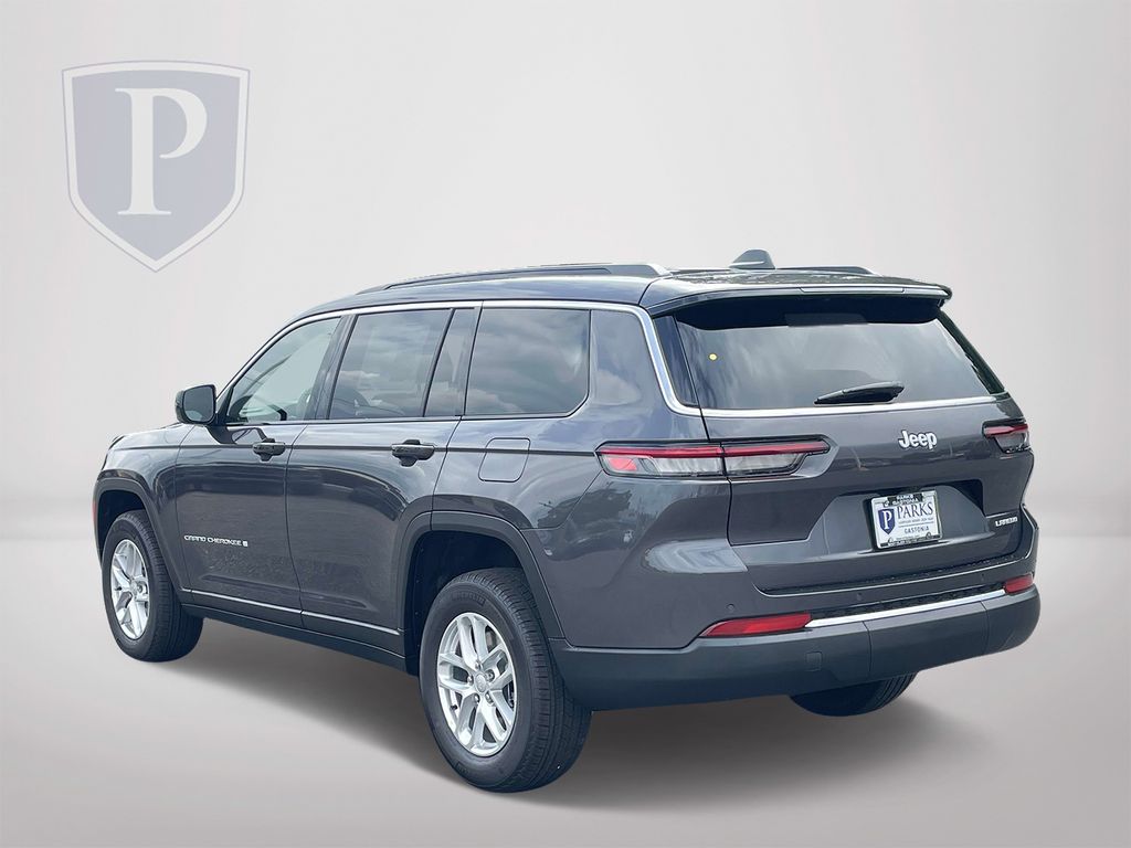2025 Jeep Grand Cherokee Laredo X photo 2