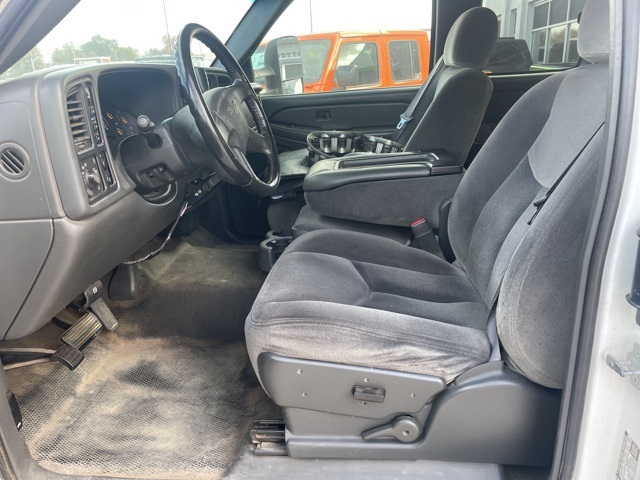 2005 Gmc Sierra 3500 SLE photo 4