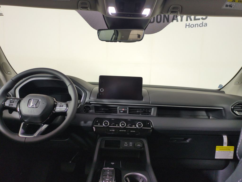2025 Honda Pilot Touring photo 16