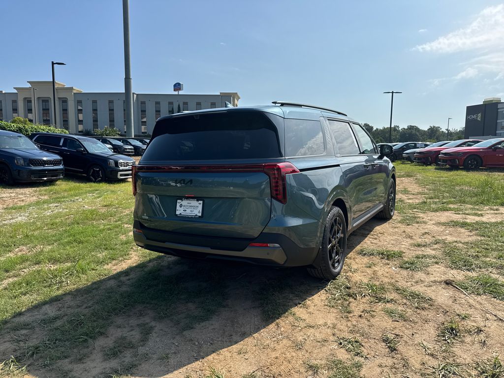 2026 Kia Carnival SX Prestige photo 2