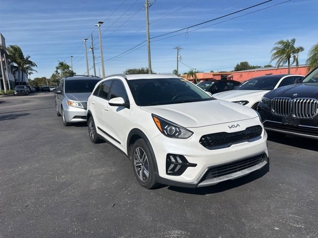 2022 Kia Niro LXS photo 4