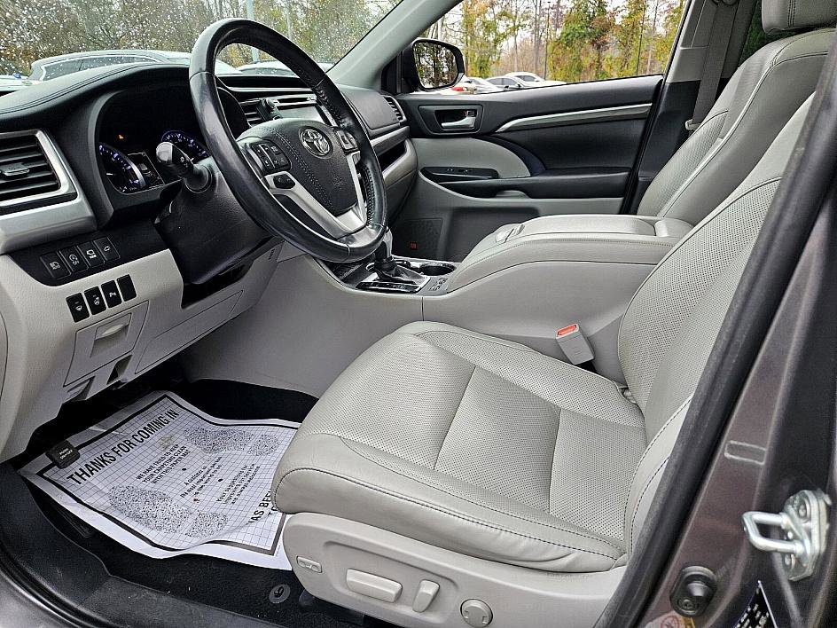 2018 Toyota Highlander Limited Platinum photo 4