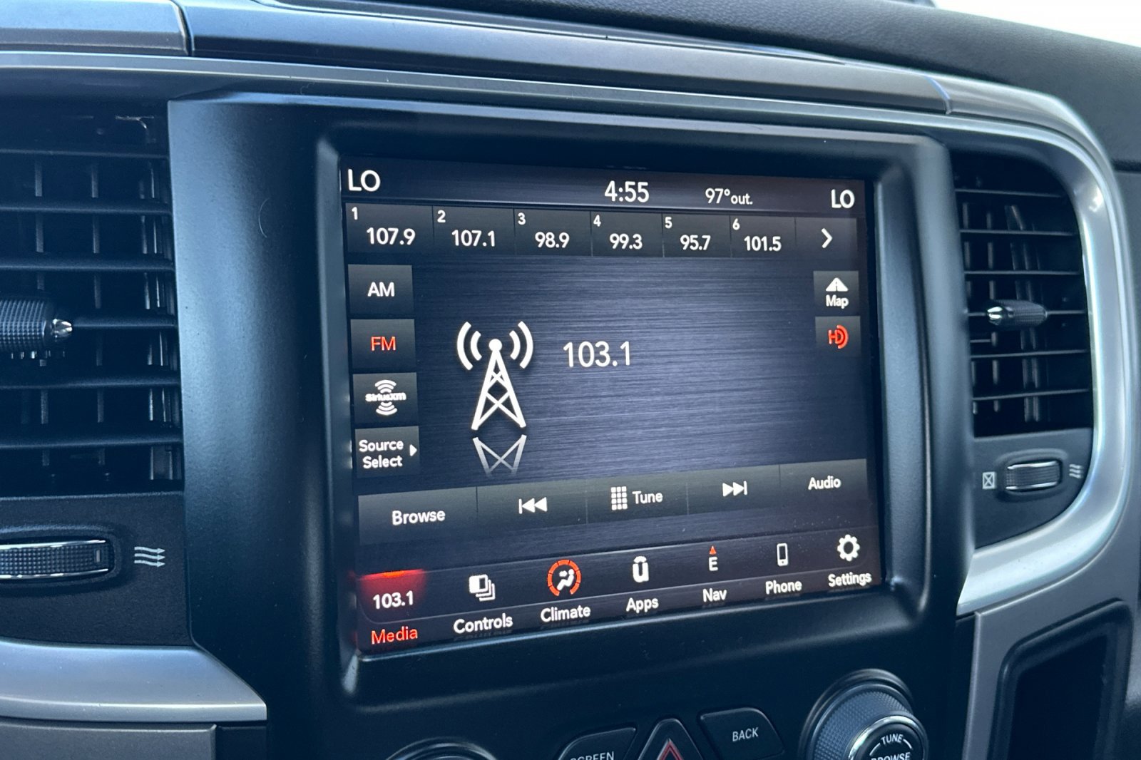 2023 Ram 1500 Classic SLT photo 17