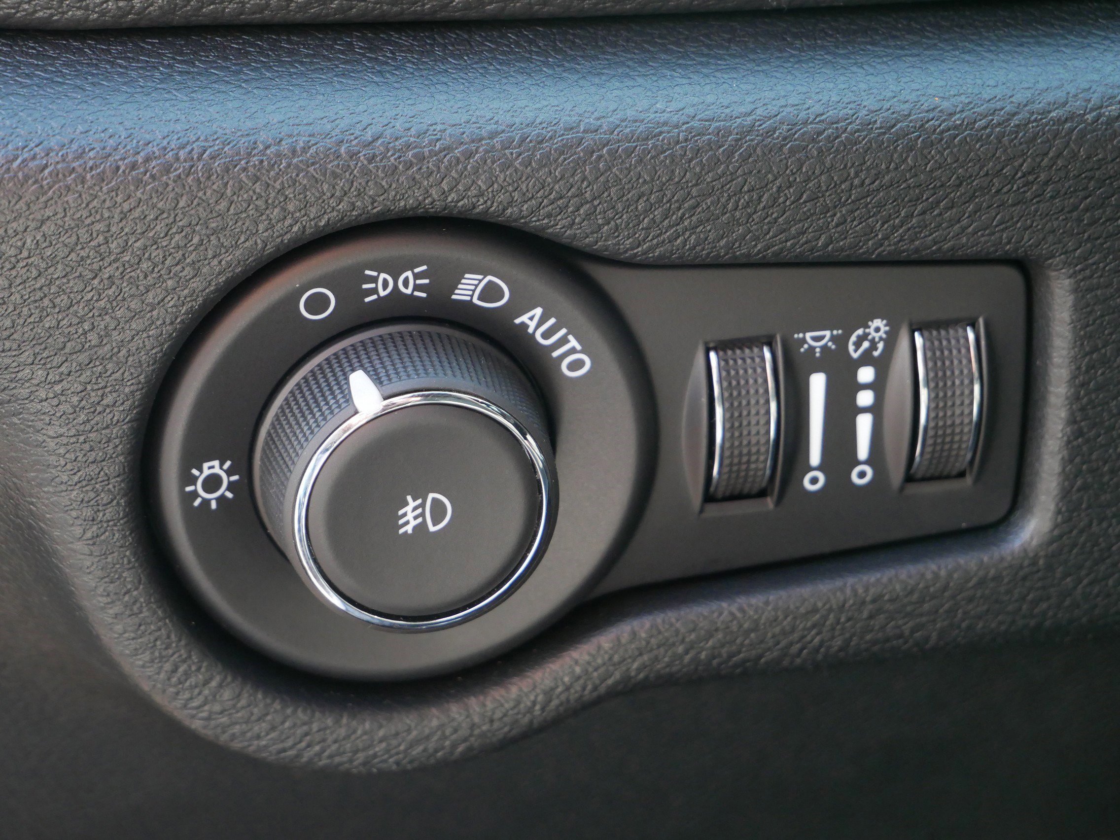 2026 Chrysler Pacifica Limited photo 14