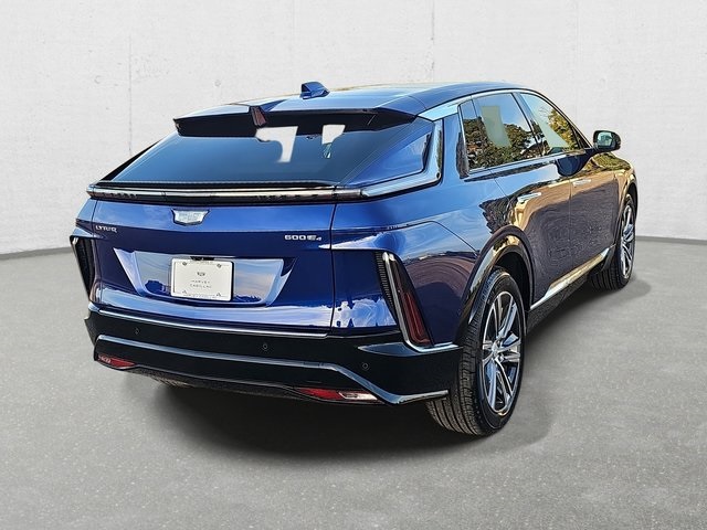 2024 Cadillac Lyriq Luxury photo 4