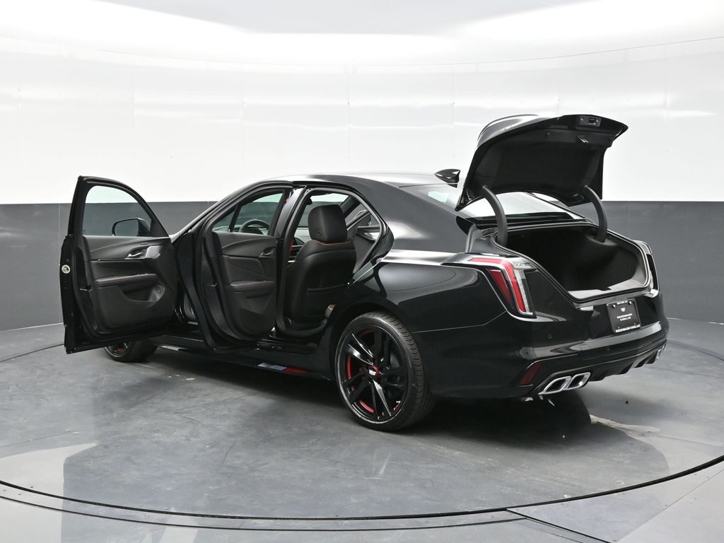 2025 Cadillac CT4 photo 32