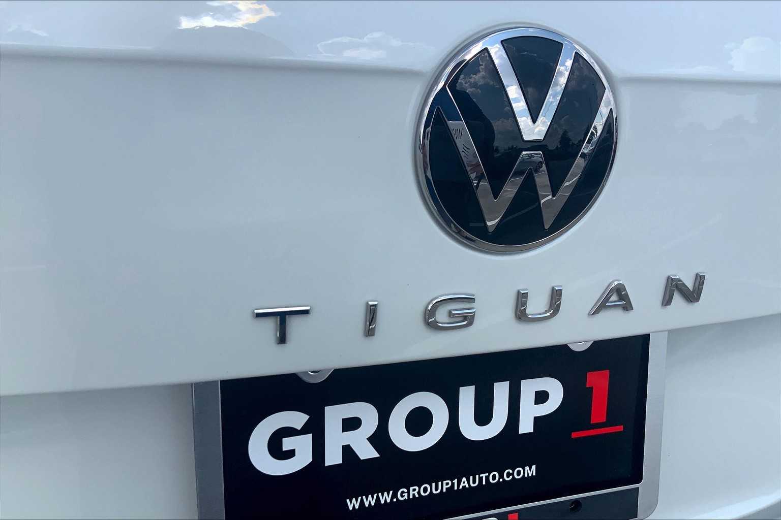 2024 Volkswagen Tiguan SE R-Line Black photo 9