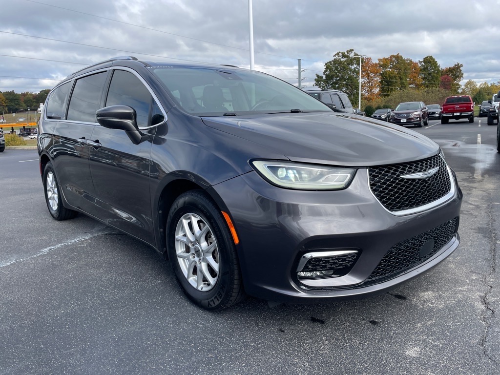 Used 2021 Chrysler Pacifica Touring L with VIN 2C4RC1BGXMR547173 for sale in Dandridge, TN