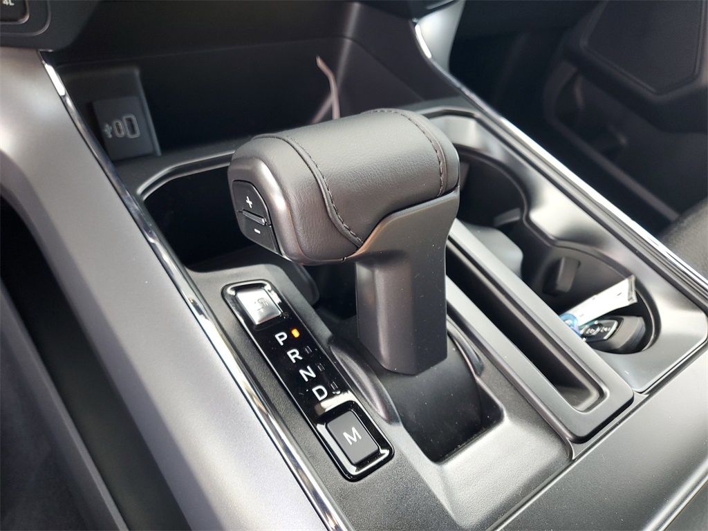 2025 Ford F-150 XLT photo 20