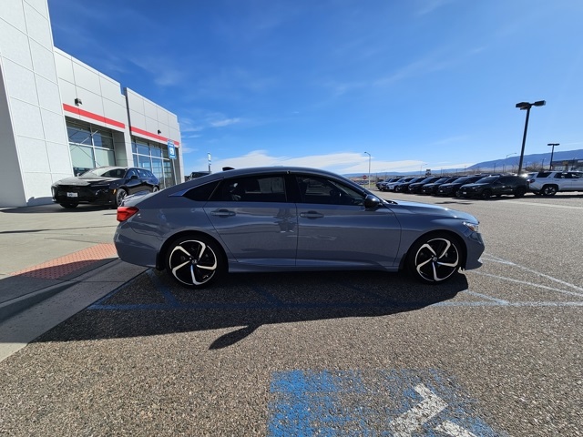 2022 Honda Accord Sport photo 2