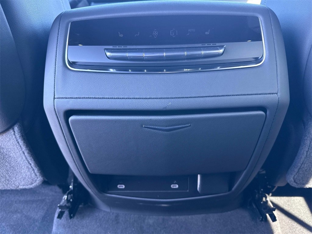 2022 Cadillac Escalade Premium Luxury photo 15