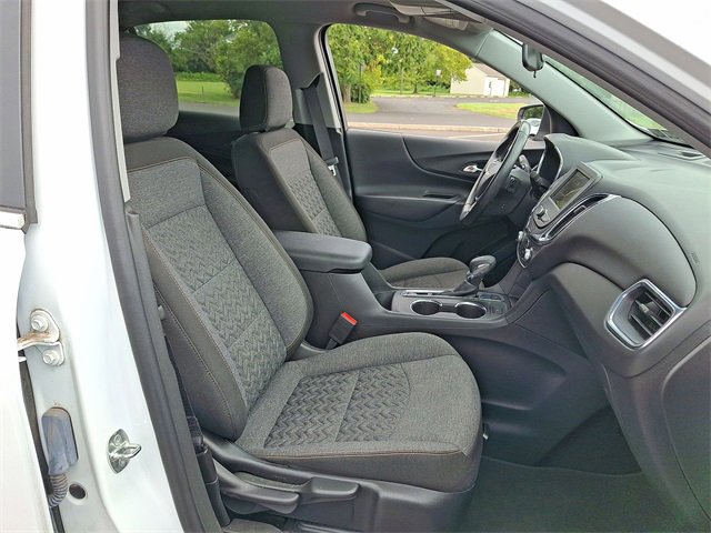 2022 Chevrolet Equinox LT photo 16