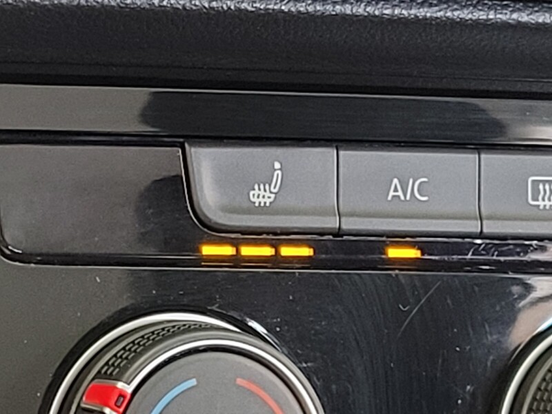 2023 Volkswagen Taos SE photo 23