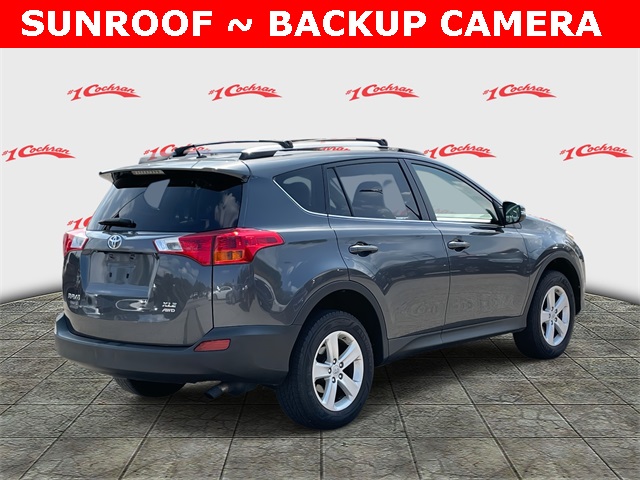 2013 Toyota RAV4 XLE photo 3