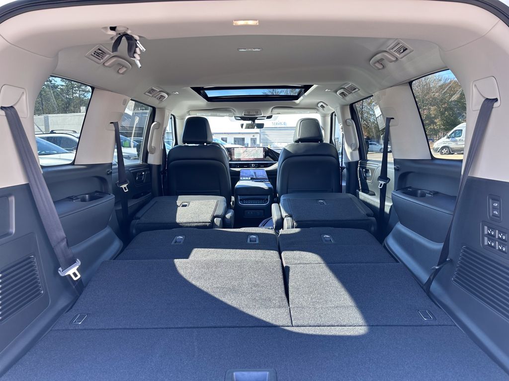 2025 Infiniti QX80 Luxe photo 33