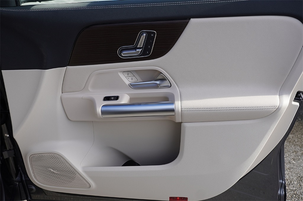 2026 Mercedes Benz GLA 250 photo 10
