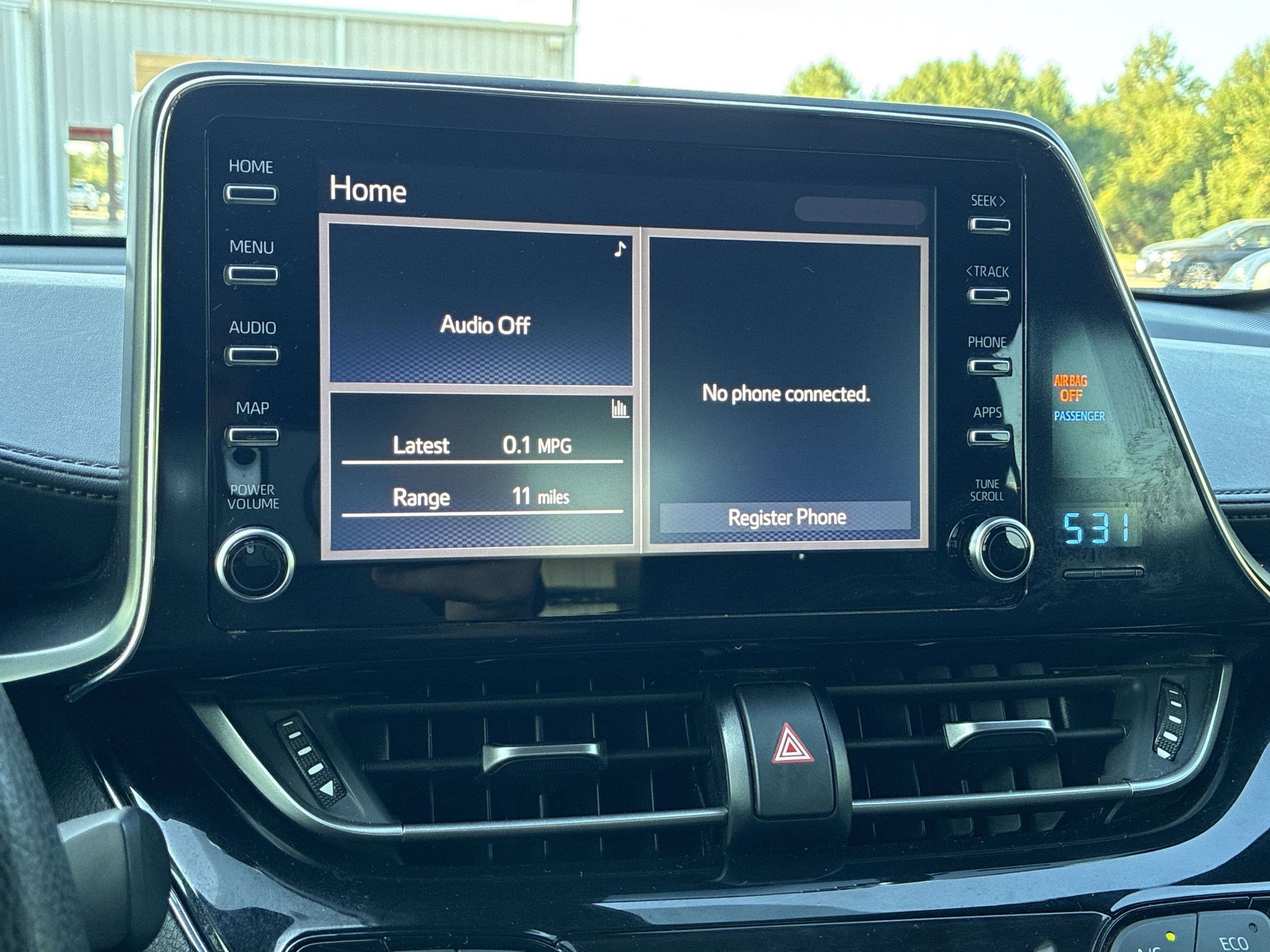2019 Toyota C-HR XLE photo 24