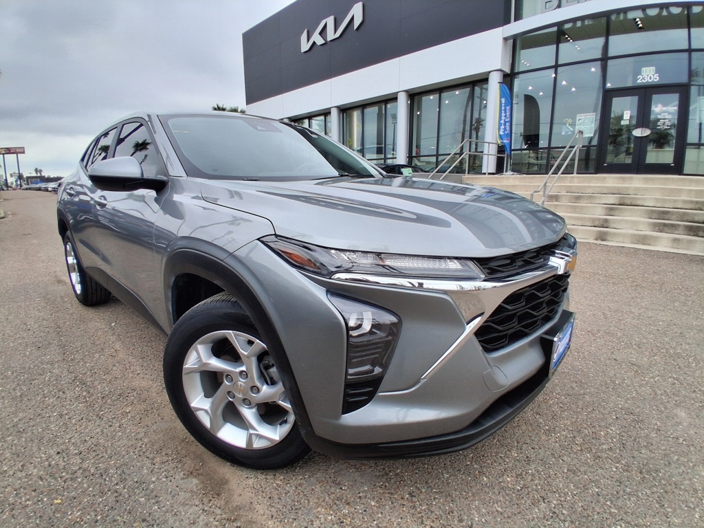 2024 Chevrolet Trax LS