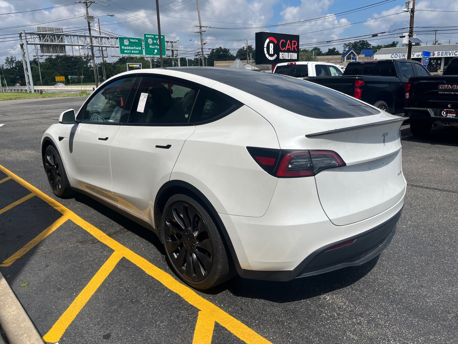 2023 Tesla Model Y Performance photo 4